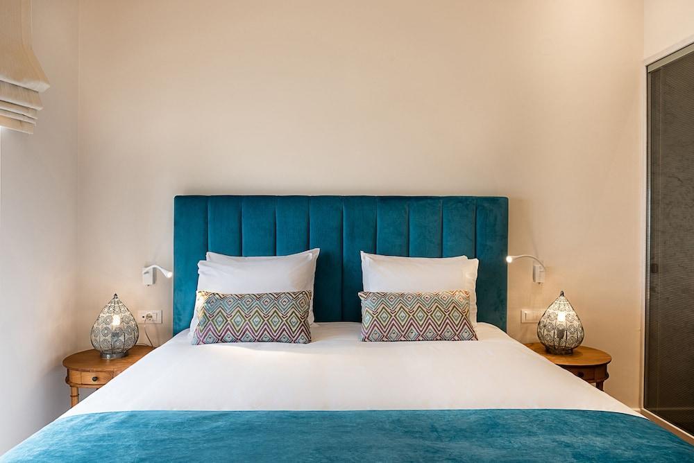 Avra Apartments Kolymbari Harbour 외부 사진