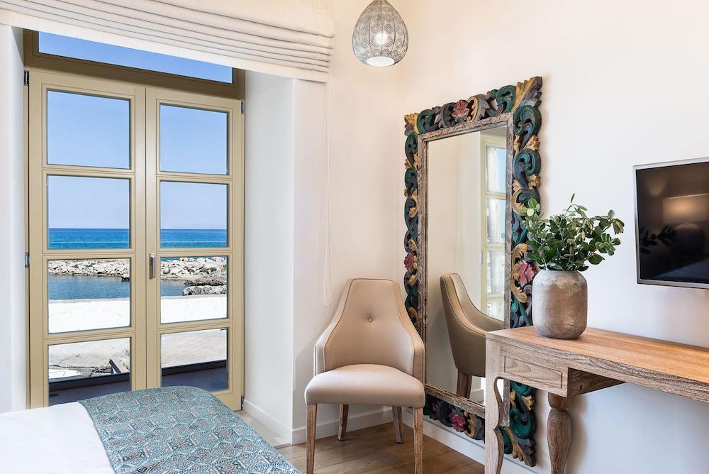 Avra Apartments Kolymbari Harbour 외부 사진