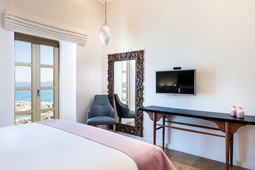 Avra Apartments Kolymbari Harbour 외부 사진